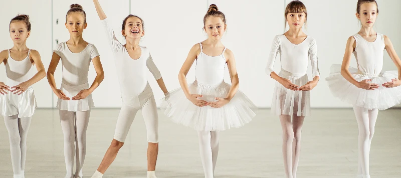 Ballet Infantil III - 09 a 10 anos (Segunda e Quarta | 17h às 18h) 