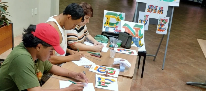 Oficina de Pintura de Letra Popular com Luis Junior