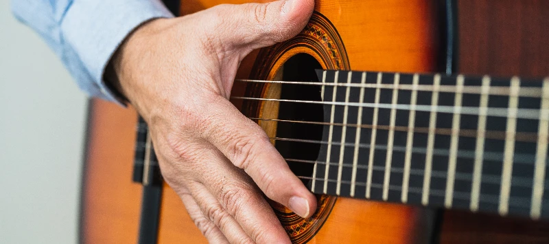 Violão I (Segunda e Quarta | 16h às 18h | a partir de 07 anos)