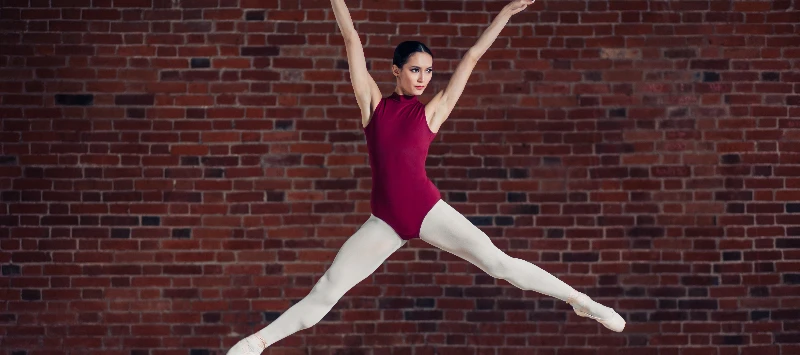 Ballet Clássico Adulto (Terça e Quinta| 18h às 19h | 17 anos)