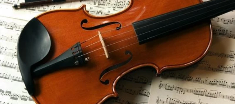 Violino - Iniciação (Seg e Qua| 15h às 16h | a partir de 09 anos)