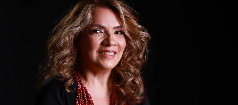 Sesc Ver-o-Peso promove show de Lucinnha Bastos em comemoração ao Dia da Mulher 